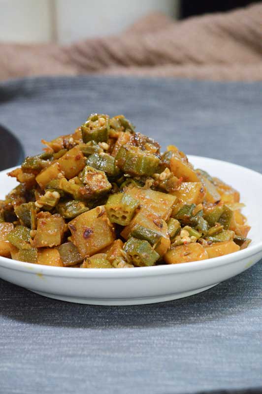 Aloo Bhindi Sabzi | Indian Style Potato and Okra Masala - Curry